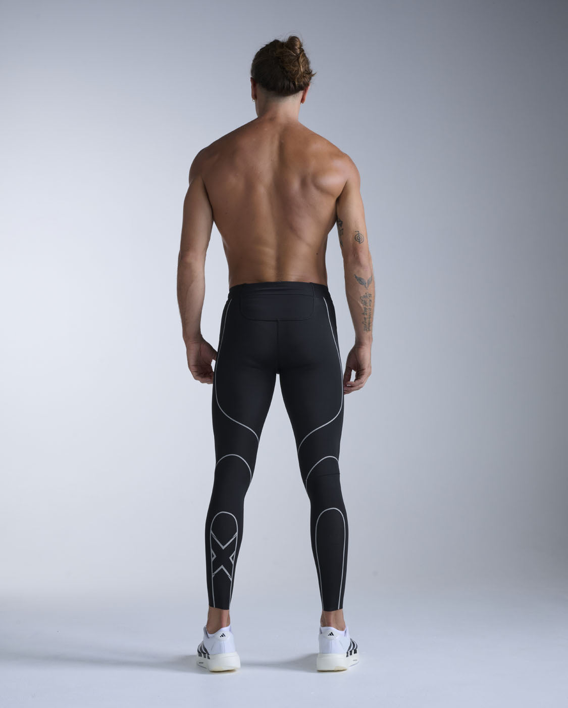 2xu-light-speed-kinesis-compression-tights-black image 6