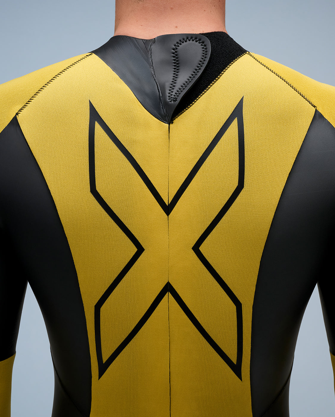 2xu-propel-open-water-wetsuit-herren-black-ambition image 4
