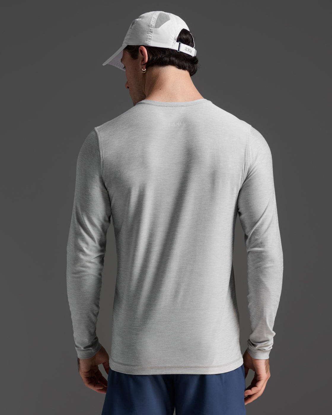 2xu-signature-langarmshirt-herren-harbor-mist-regular image 3