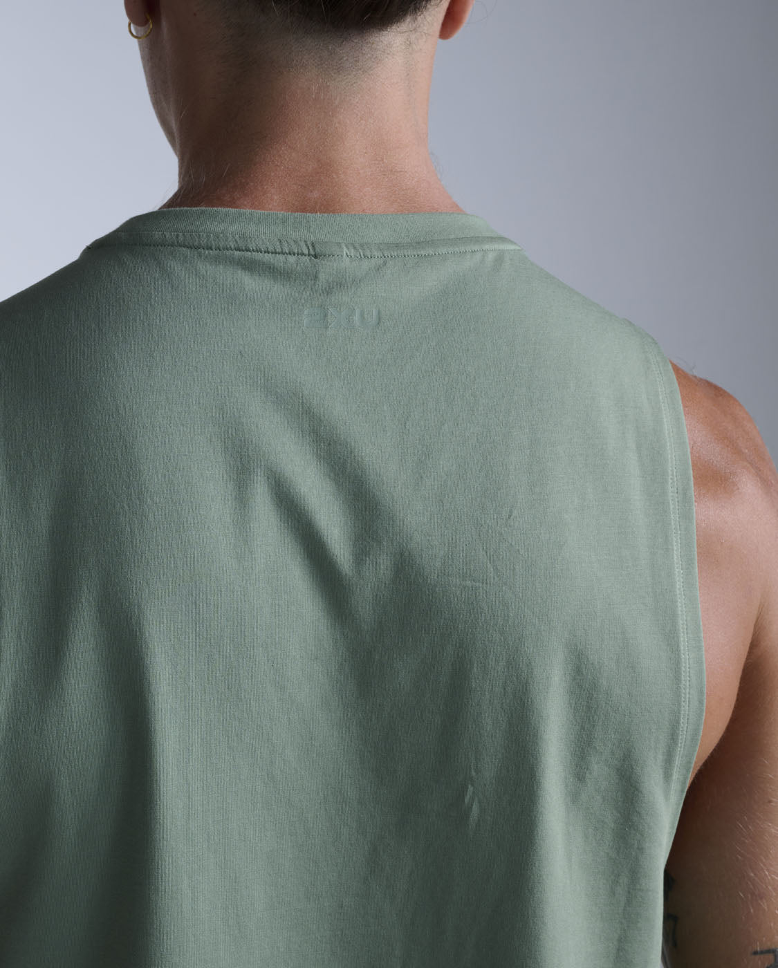2xu-motion-cotton-flex-tank-tank-top-fern-herren image 5