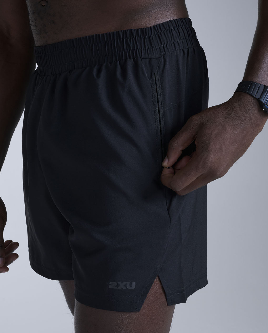 2xu-motion-5-inch-unlined-shorts-trainingsshorts-herren-schwarz image 4