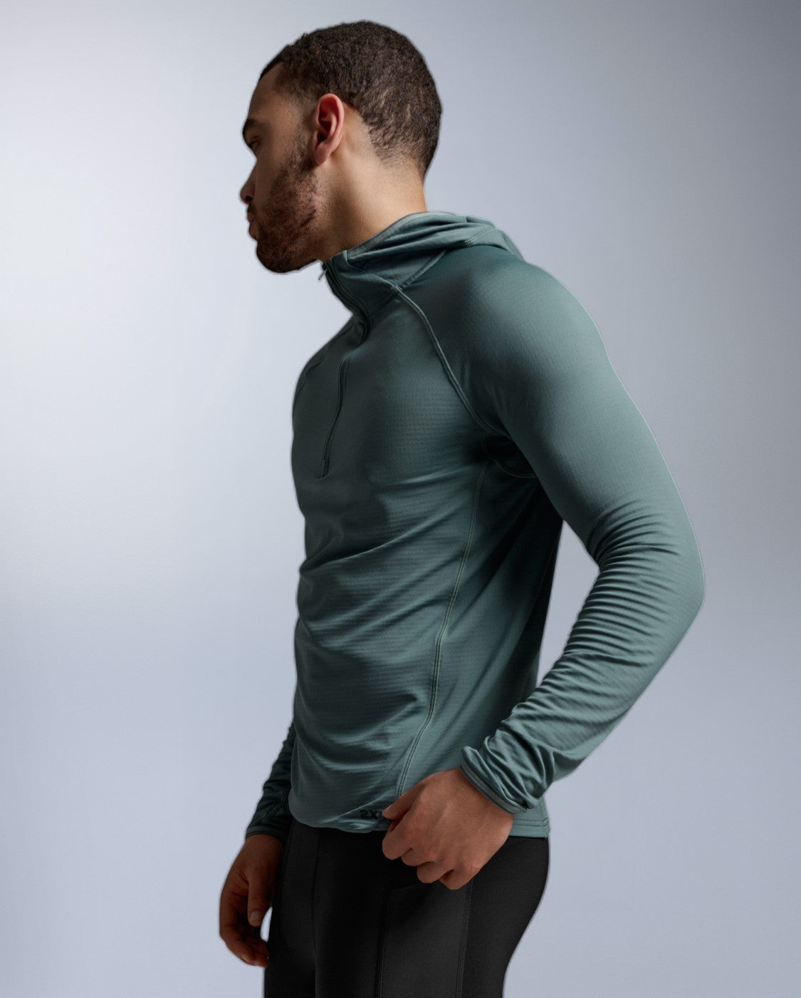 2xu-ignition-grid-1-2-zip-hoodie-olive-leaf-winter image 1