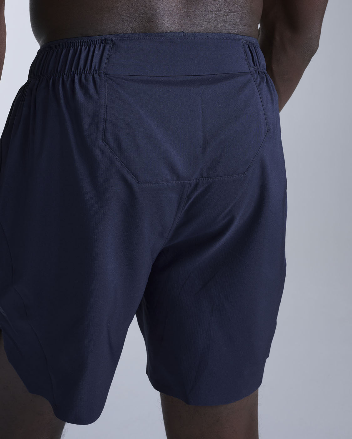 2xu-motion-7-inch-shorts-herren-midnight image 3