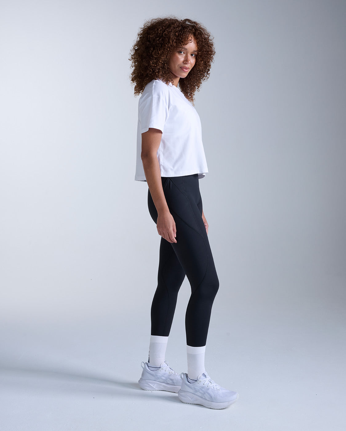 2xu-form-soft-jersey-relaxed-tee-wei-trainingsshirt image 7