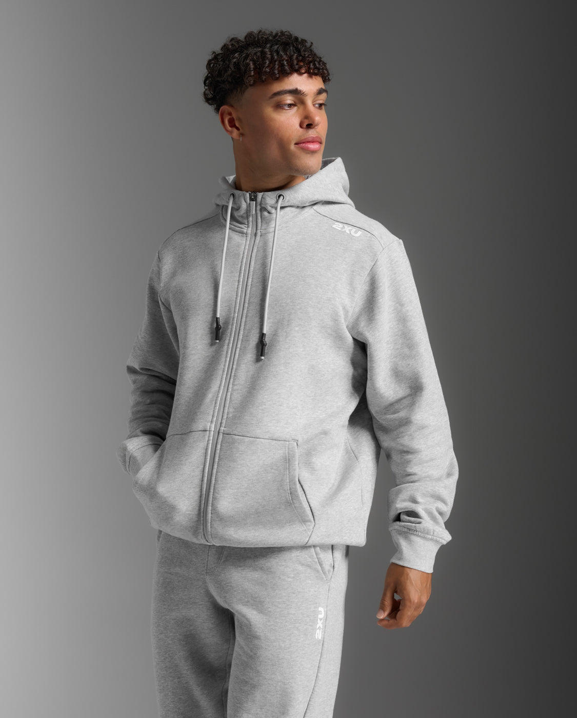 2xu-motion-aspire-zip-hoodie-grey-marle-white-fleece image 4