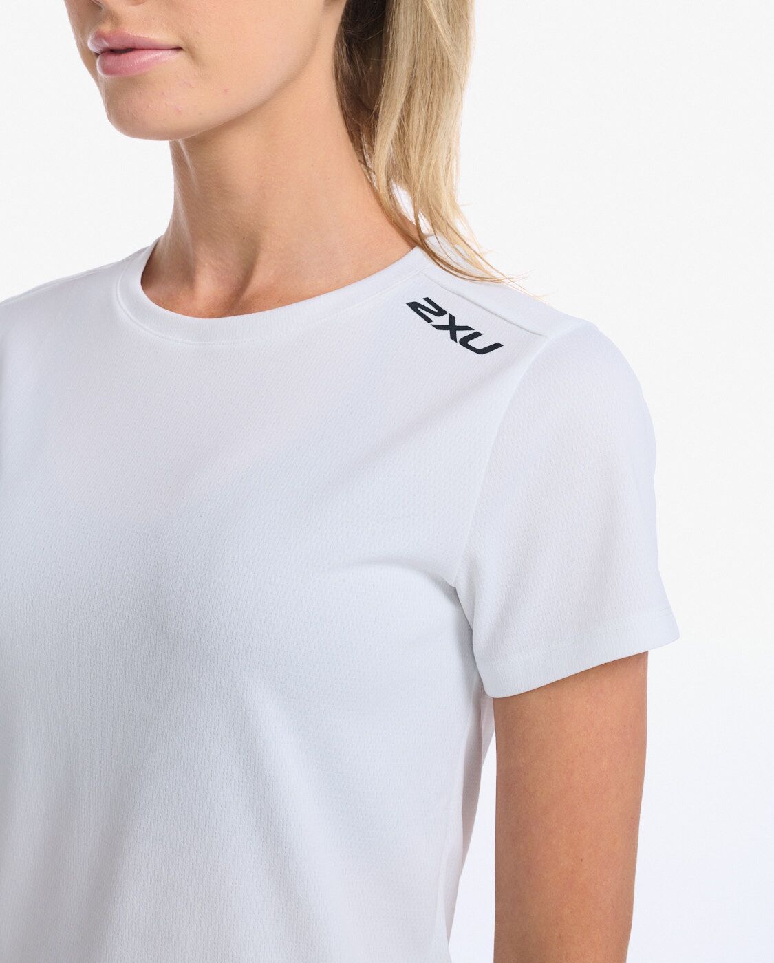 2xu-motion-aspire-funktionsshirt-white-black-kurzarm image 5