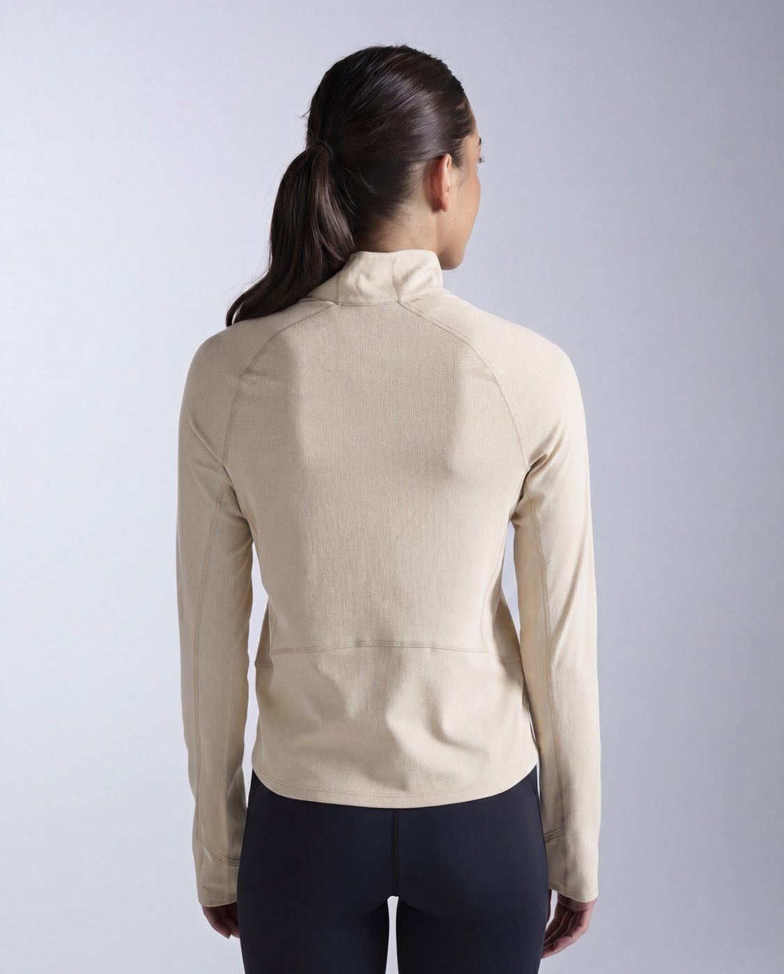 2xu-aero-trail-1-2-zip-chalk-white-laufshirt-damen image 6