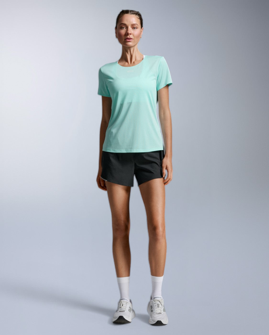2xu-light-speed-tech-tee-damen-lagoon-laufshirt image 3