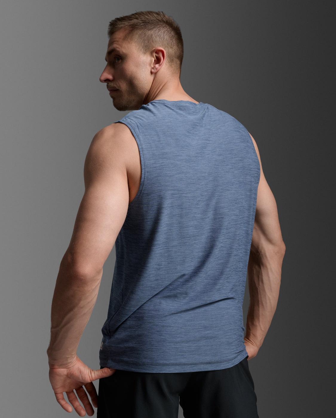 2xu-signature-tank-top-herren-indigo image 6