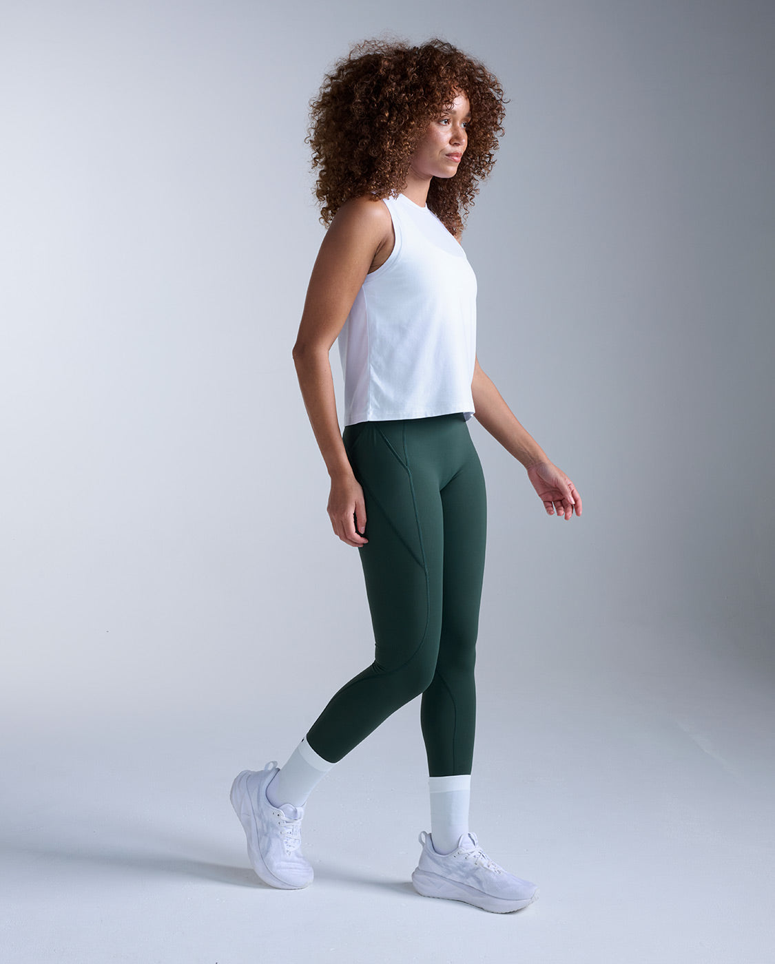 2xu-form-soft-jersey-relaxed-tank-top-wei image 7
