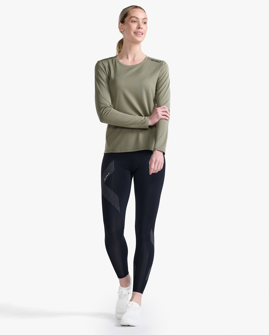 2xu-motion-aspire-langarmshirt-damen-alpine-black image 2