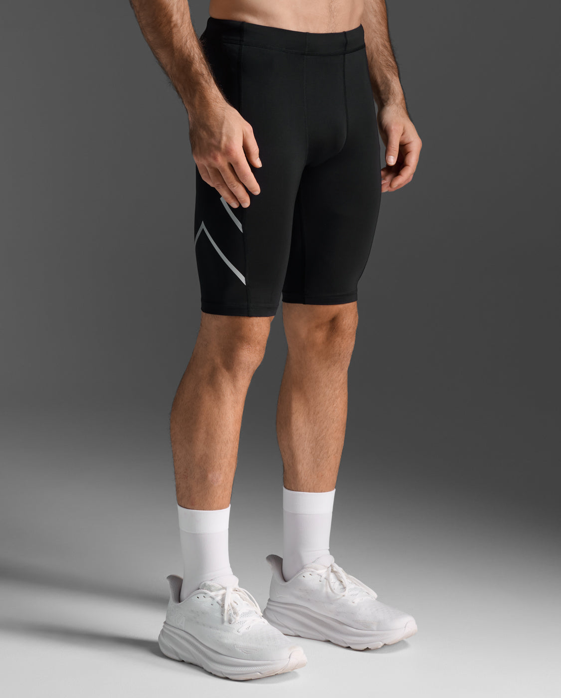 2xu-core-compression-shorts-kompressionsshorts-schwarz-herren image 4