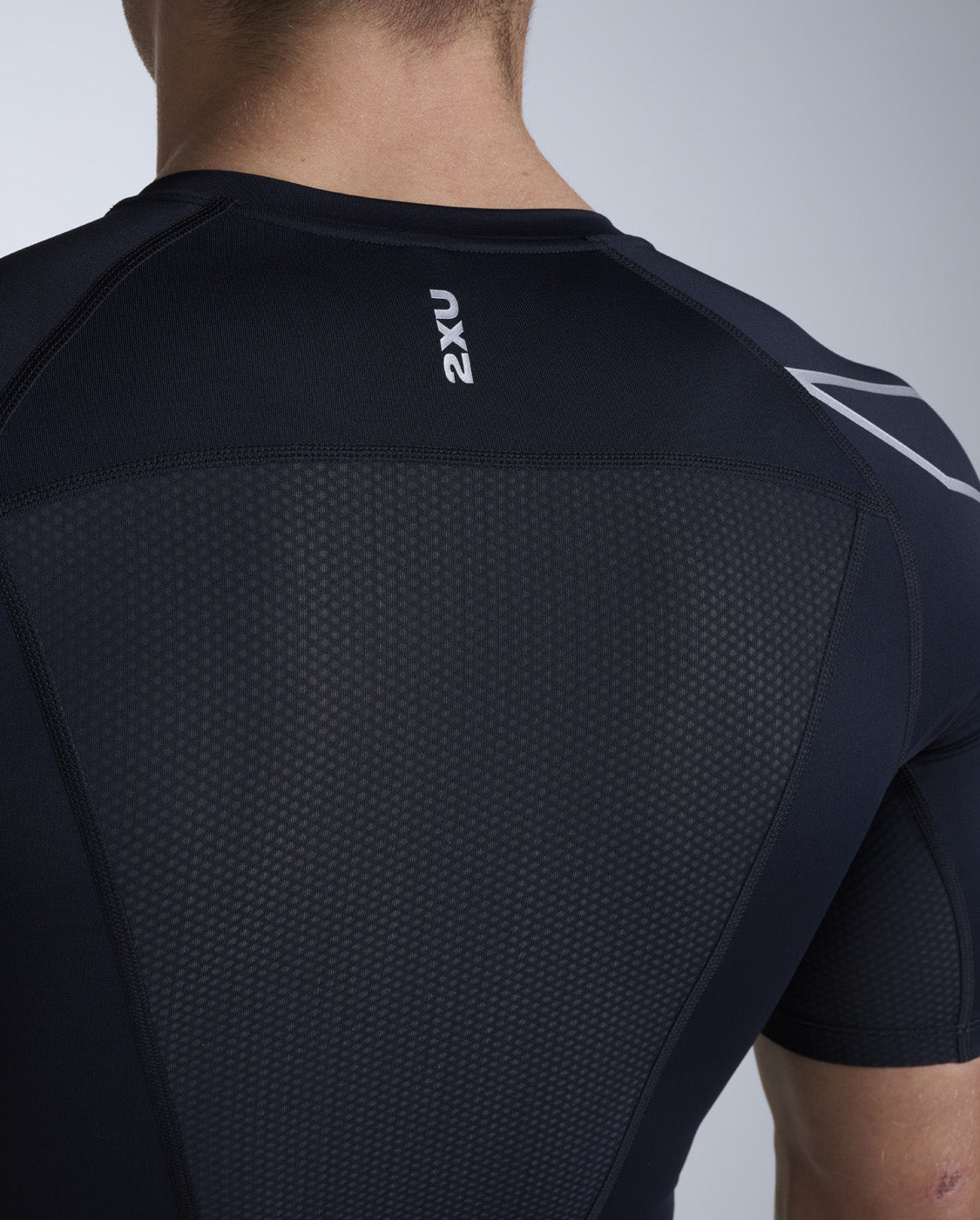 2xu-core-compression-kurzarm-kompressionsshirt-schwarz image 5