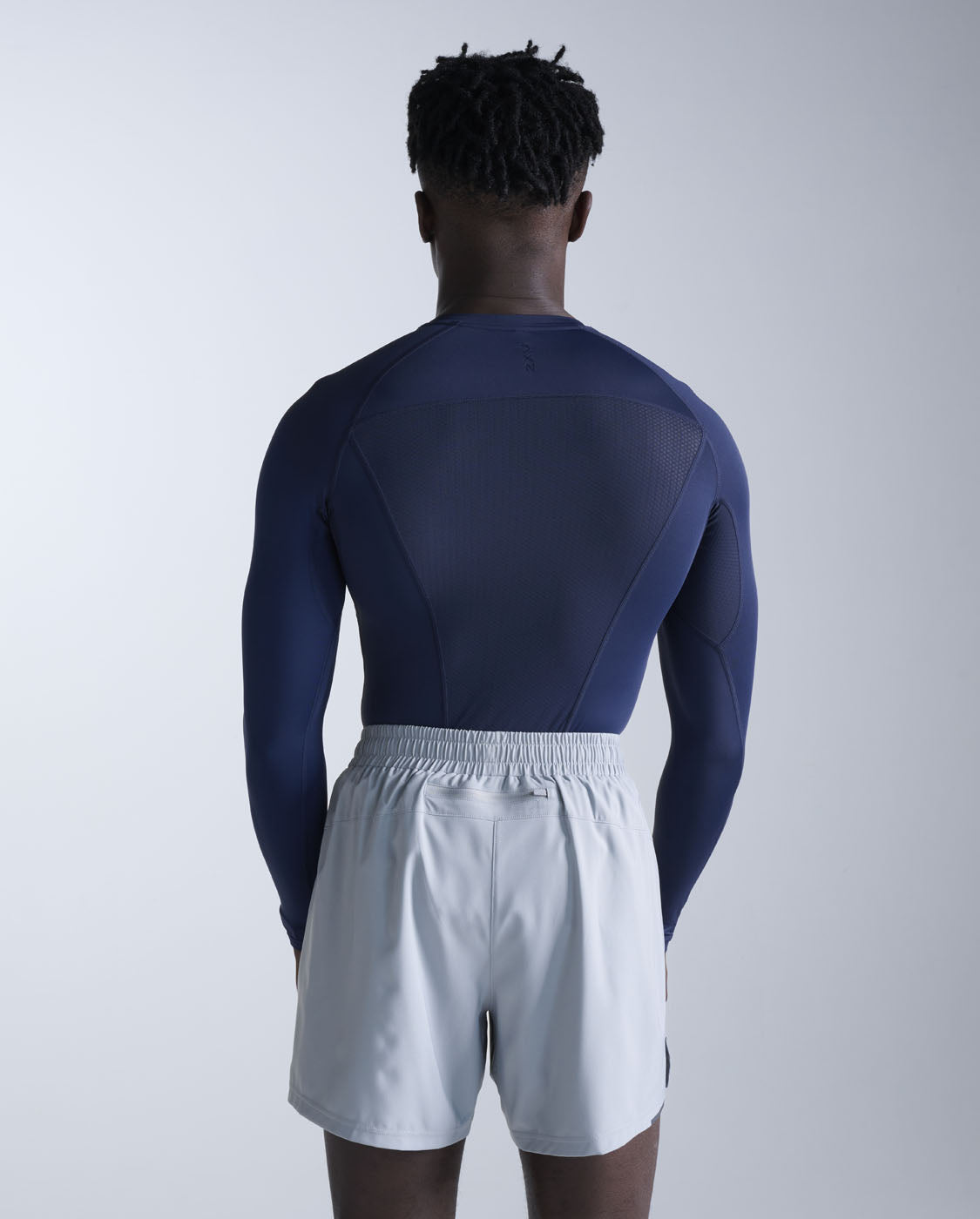 2xu-core-compression-long-sleeve-navy-kompressionsshirt image 2