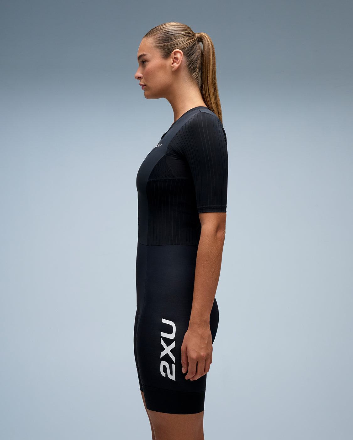 2xu-aero-sleeved-trisuit-triathlonanzug-schwarz-damen image 8