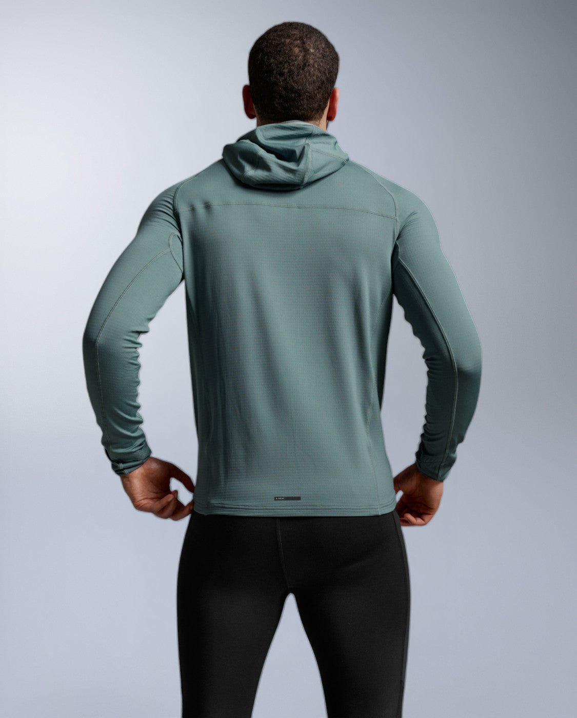 2xu-ignition-grid-1-2-zip-hoodie-olive-leaf-winter image 2