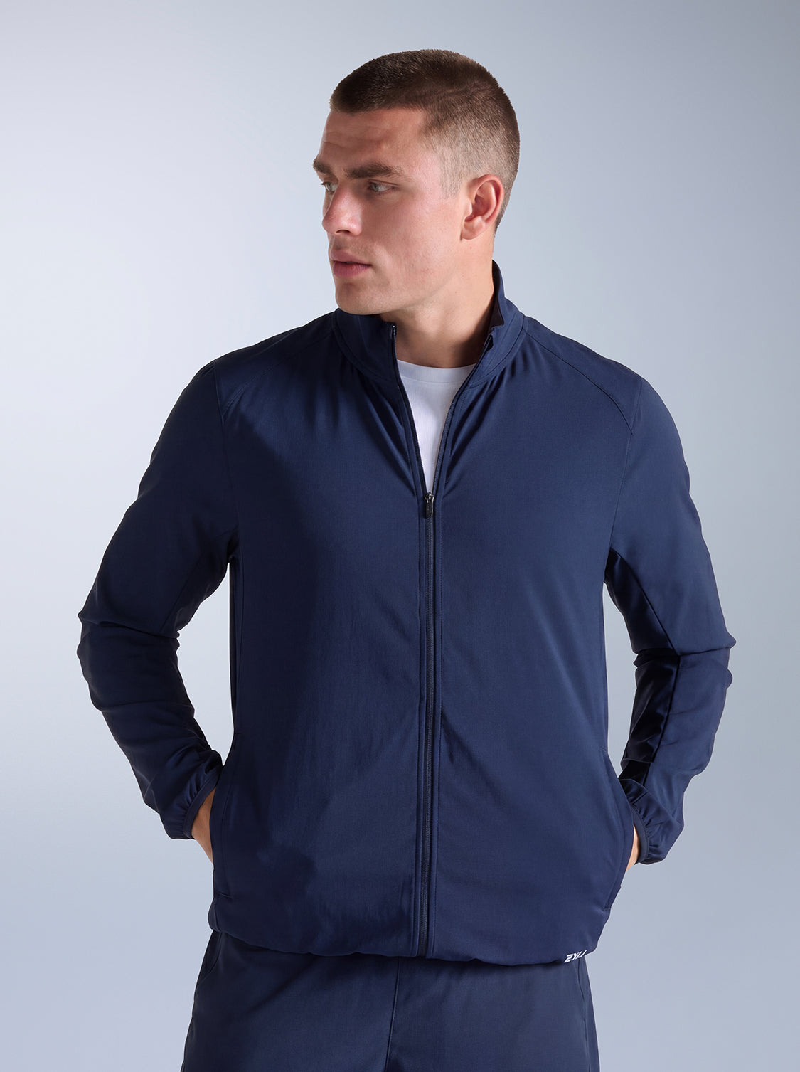 2xu-aero-jacket-laufjacke-midnight-herren-wasserdicht image 1