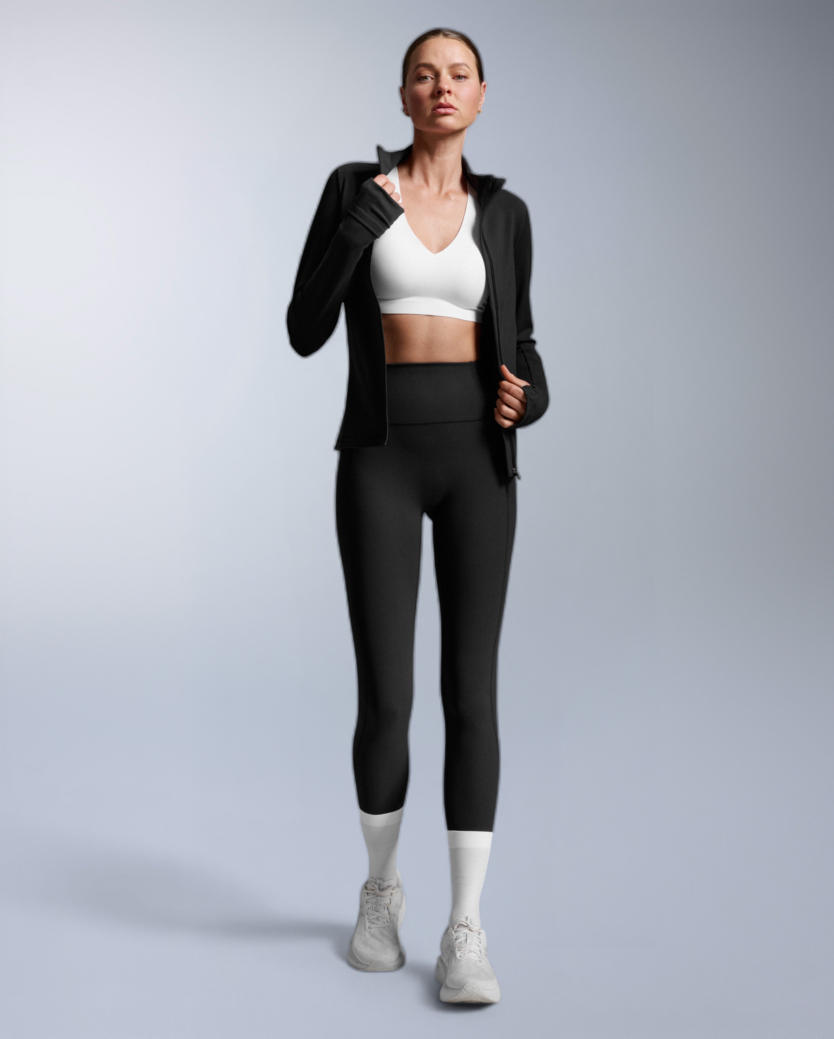 2xu-fluid-full-zip-jacke-damen-schwarz-winddicht image 5