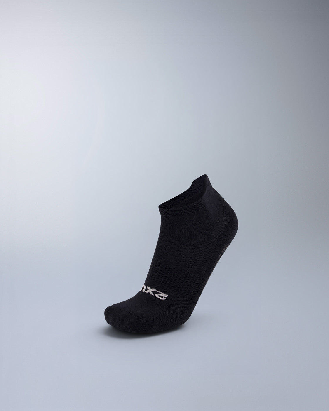 2xu-vectr-performance-ankle-grip-socken-schwarz-unisex image 1
