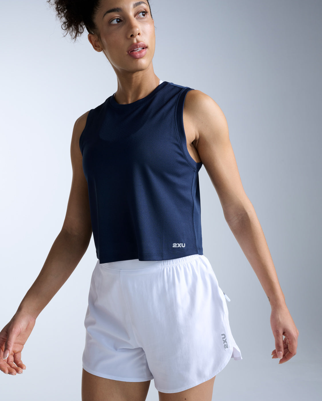 2xu-aero-mesh-crop-tank-lauftop-damen-midnight-atmungsaktiv image 3