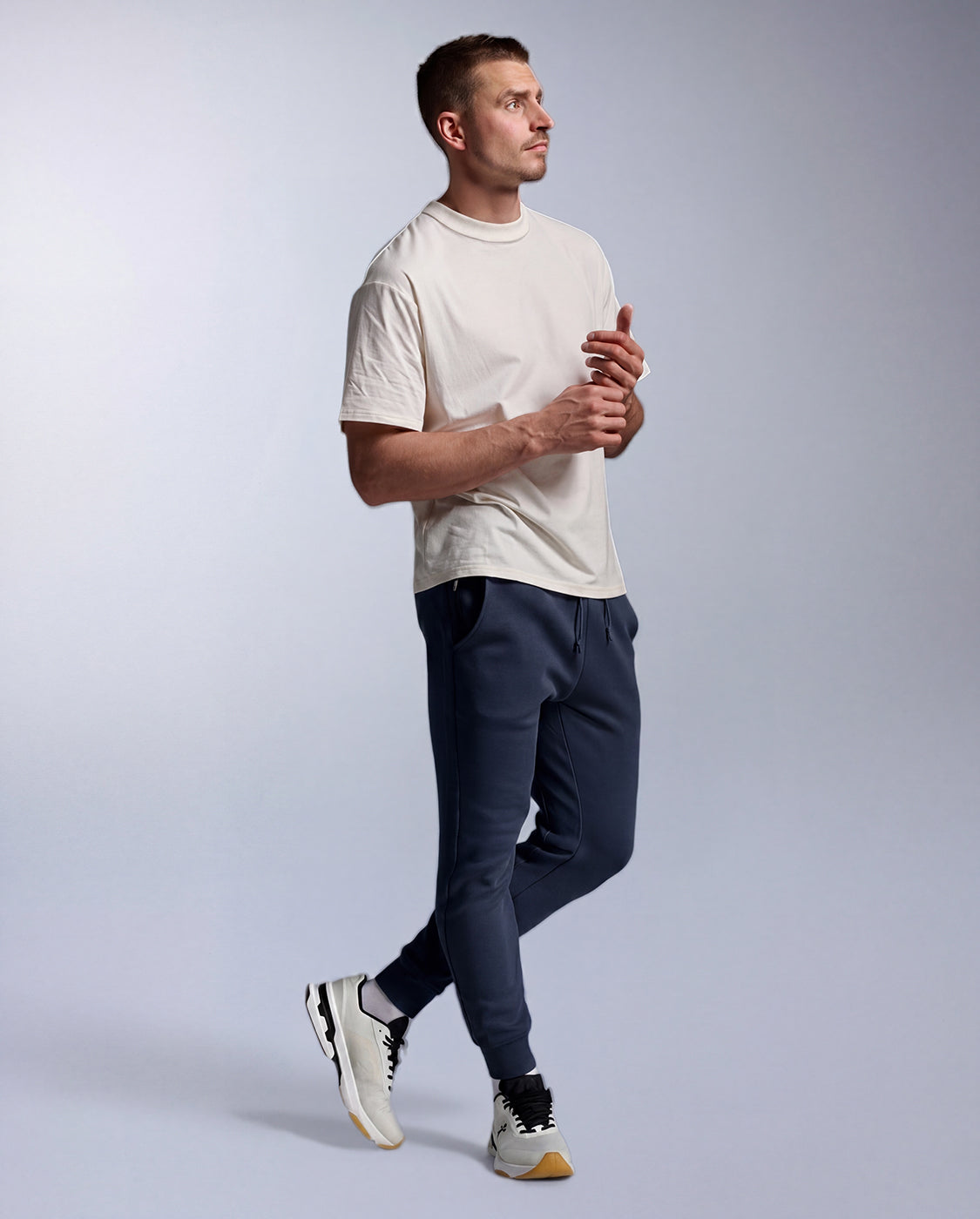 2xu-24-7-commute-smooth-spacer-trainingshose-midnight-herren image 5