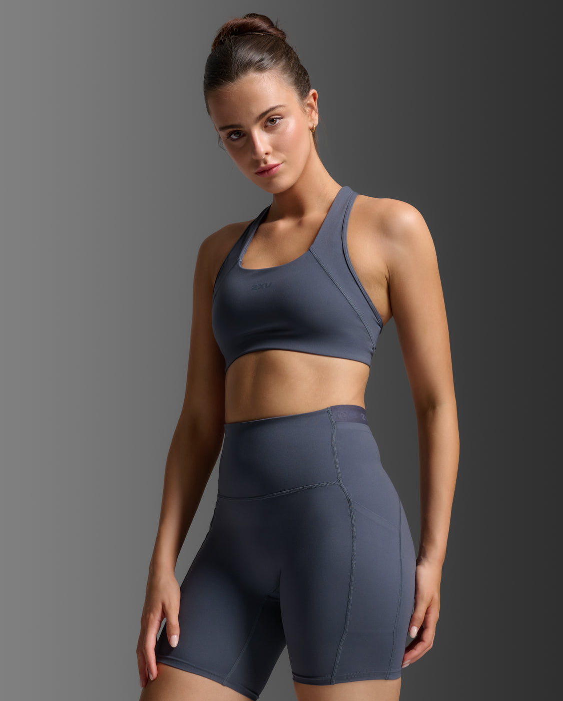 2xu-form-racerback-medium-impact-sport-bh-india-ink image 6