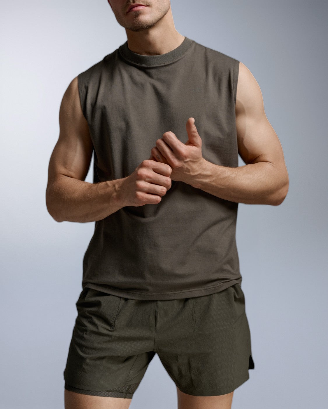 2xu-motion-tank-top-flint-herren-tencel-oversized image 8