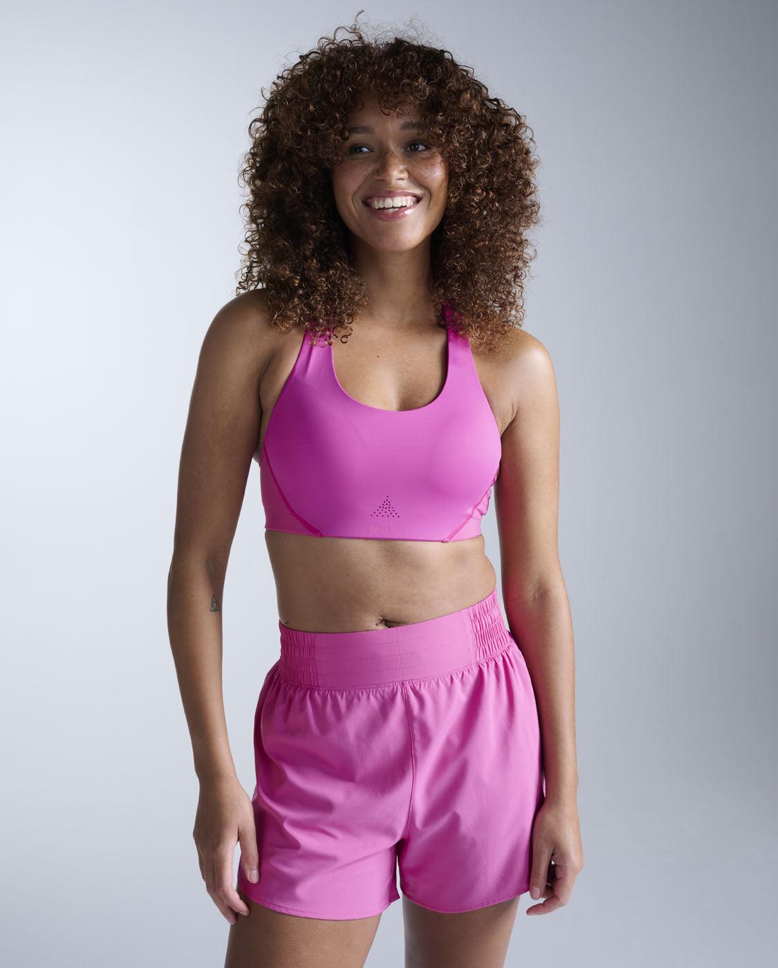 2xu-aero-hi-rise-4-inch-shorts-rose-violet-damen image 4
