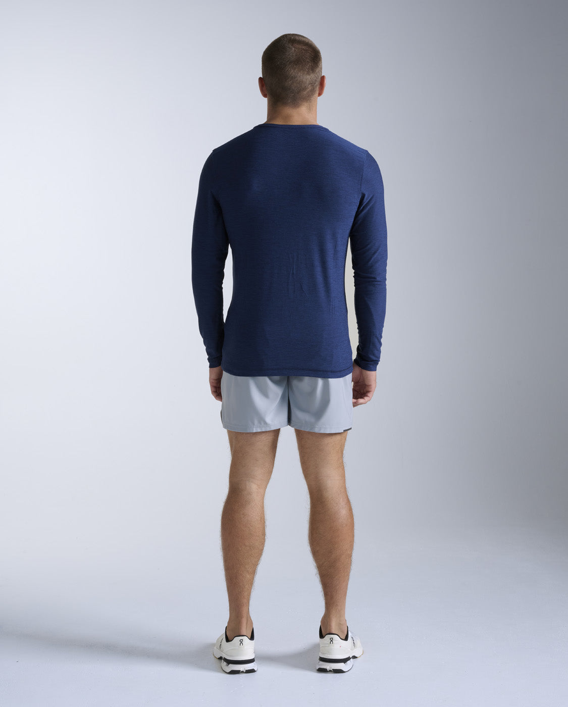 2xu-signature-long-sleeve-langarmshirt-herren-midnight image 5