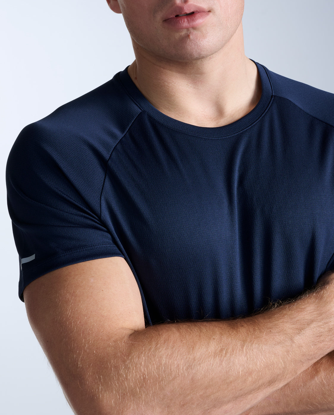 2xu-aero-tee-t-shirt-herren-midnight-silber image 2