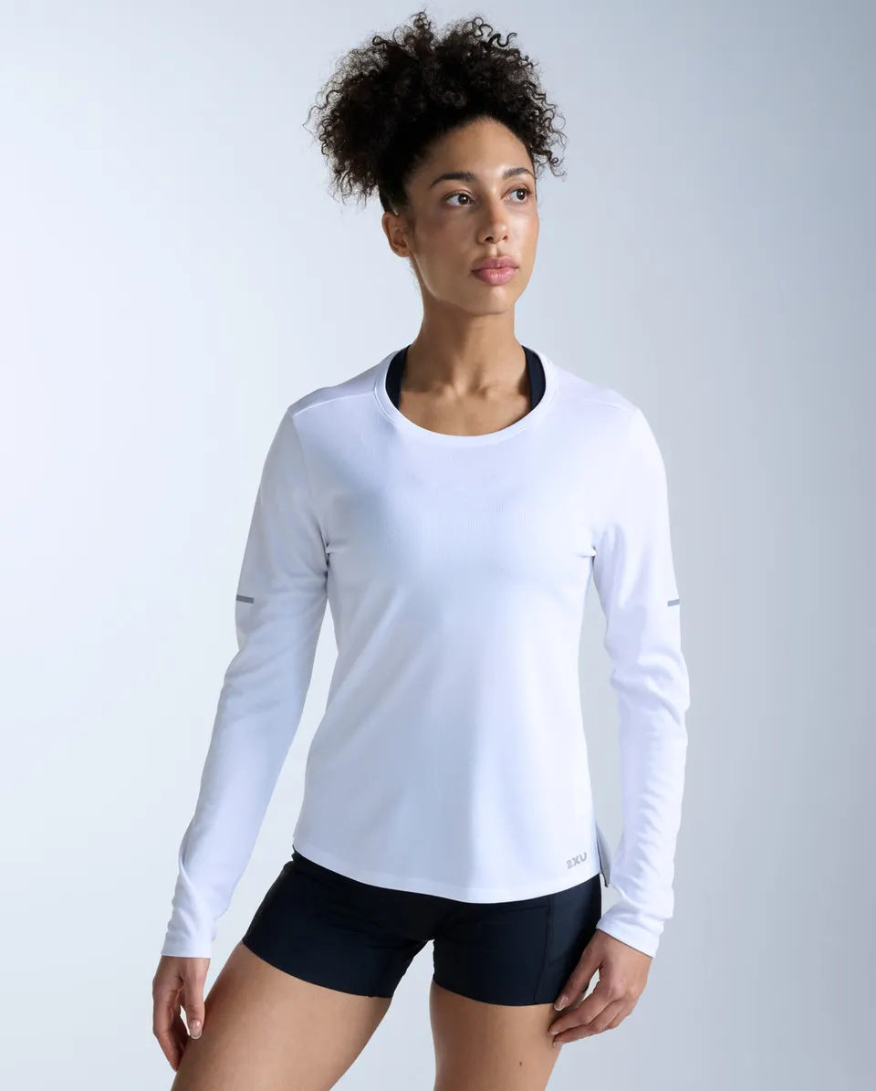 2xu-aero-long-sleeve-damen-wei-silber-laufshirt image 1