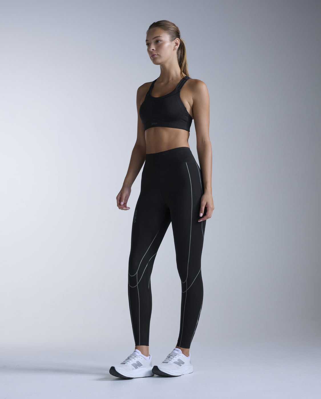 2xu-light-speed-kinesis-hi-rise-tights-damen-schwarz image 7