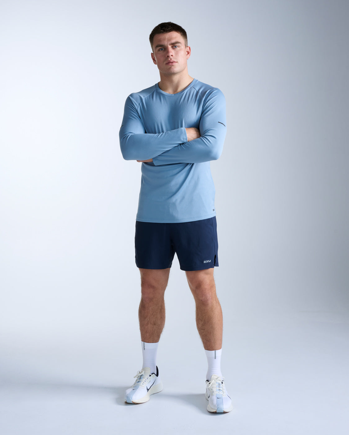 2xu-aero-longsleeve-herren-laufshirt-blau-atmungsaktiv image 5