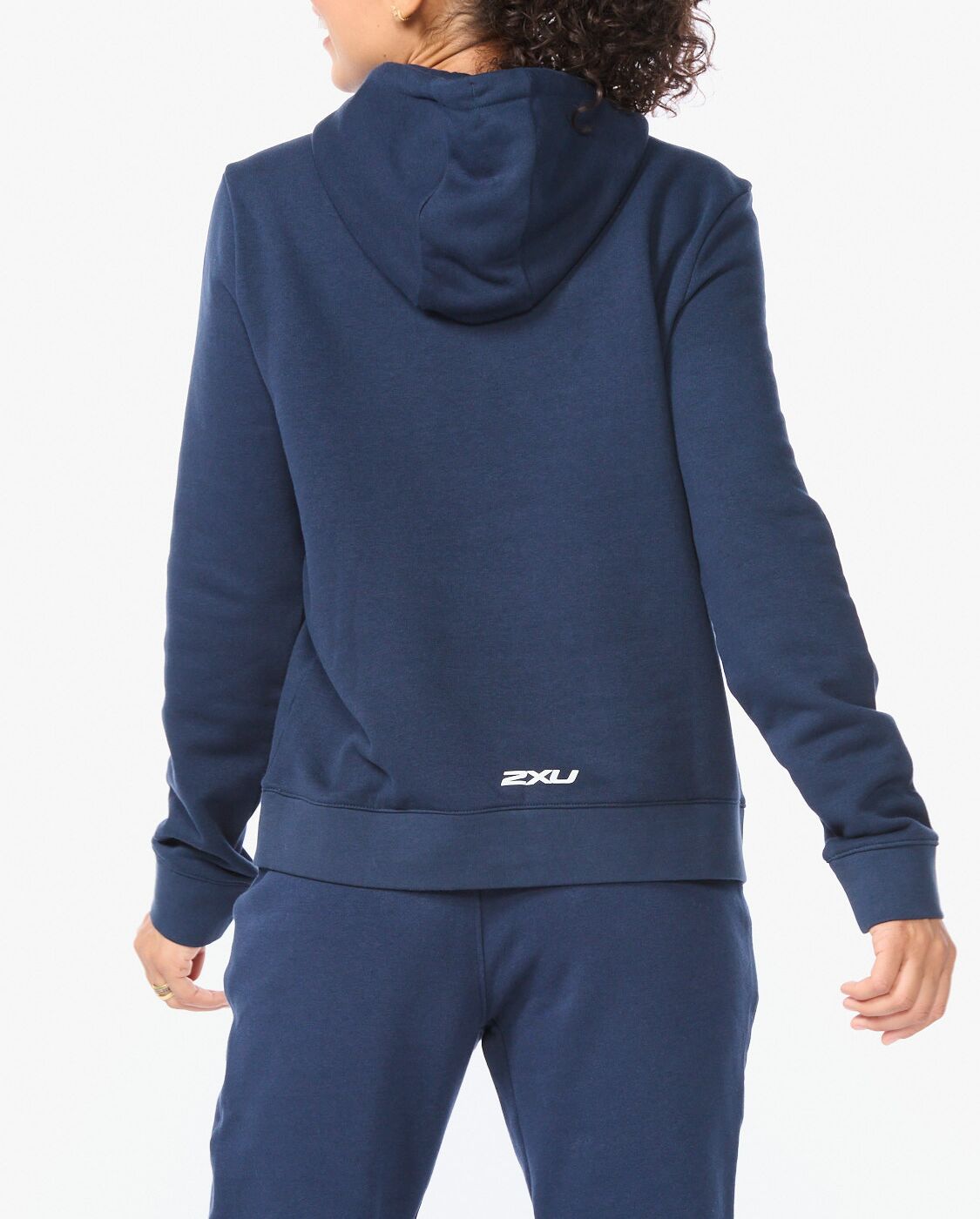 2xu-motion-aspire-pullover-hoodie-damen-midnight-fleece image 3