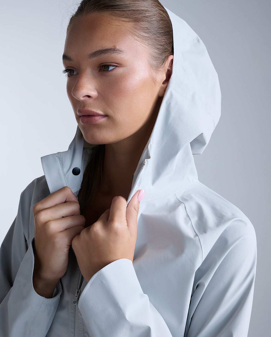 2xu-ignition-shield-laufjacke-harbor-mist-damen-wasserdicht image 4