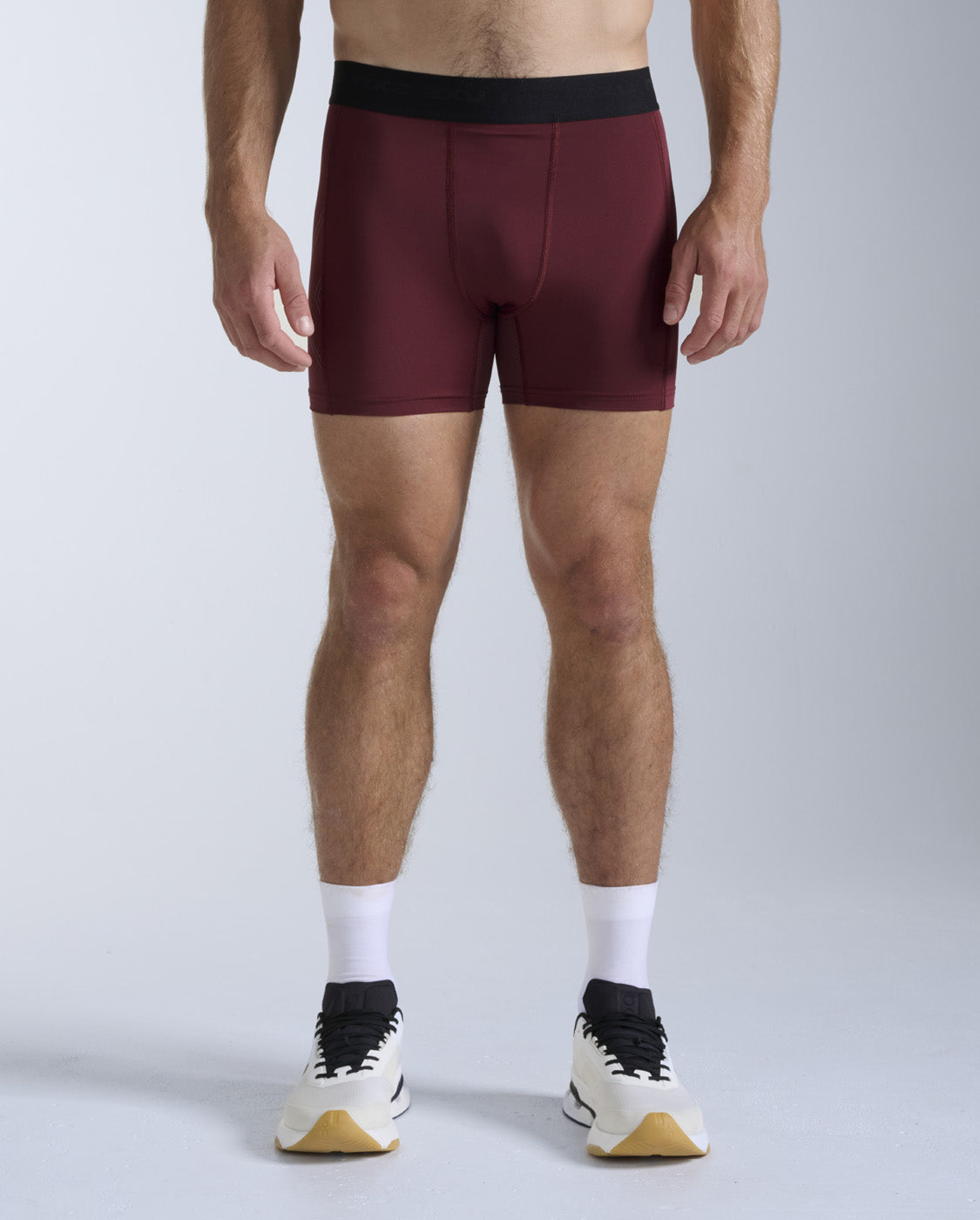 2xu-core-base-layer-1-2-shorts-kompressionsshorts-maroon image 1