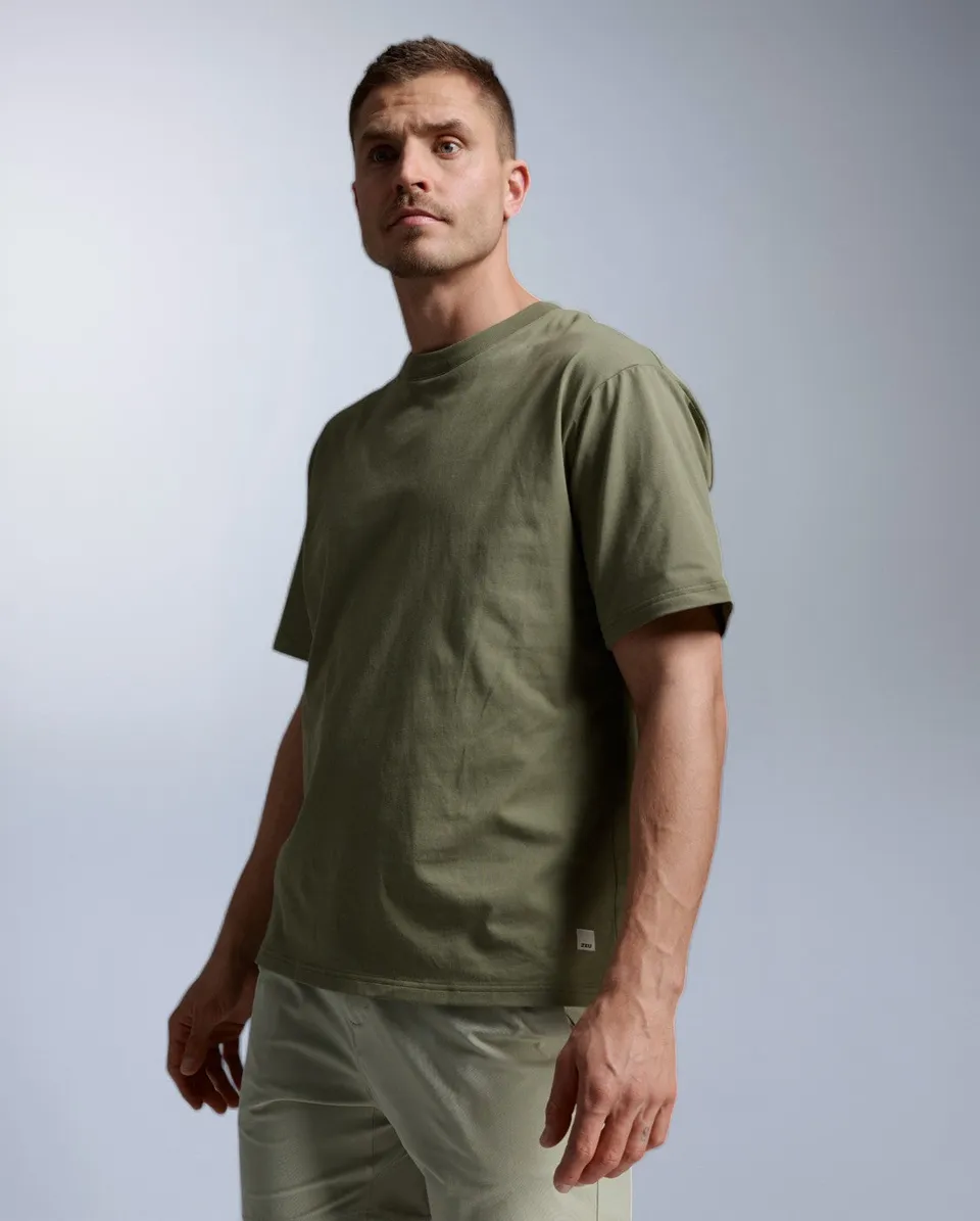 2xu-ez-oversized-organic-cotton-t-shirt-hunter-green image 1
