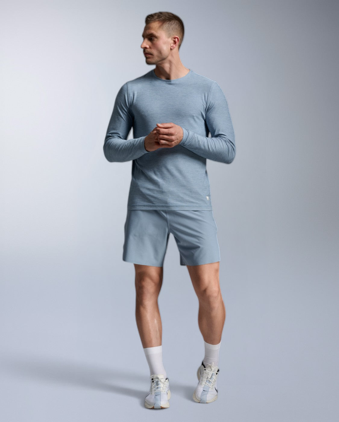 2xu-signature-long-sleeve-langarmshirt-blue-shade-herren image 6