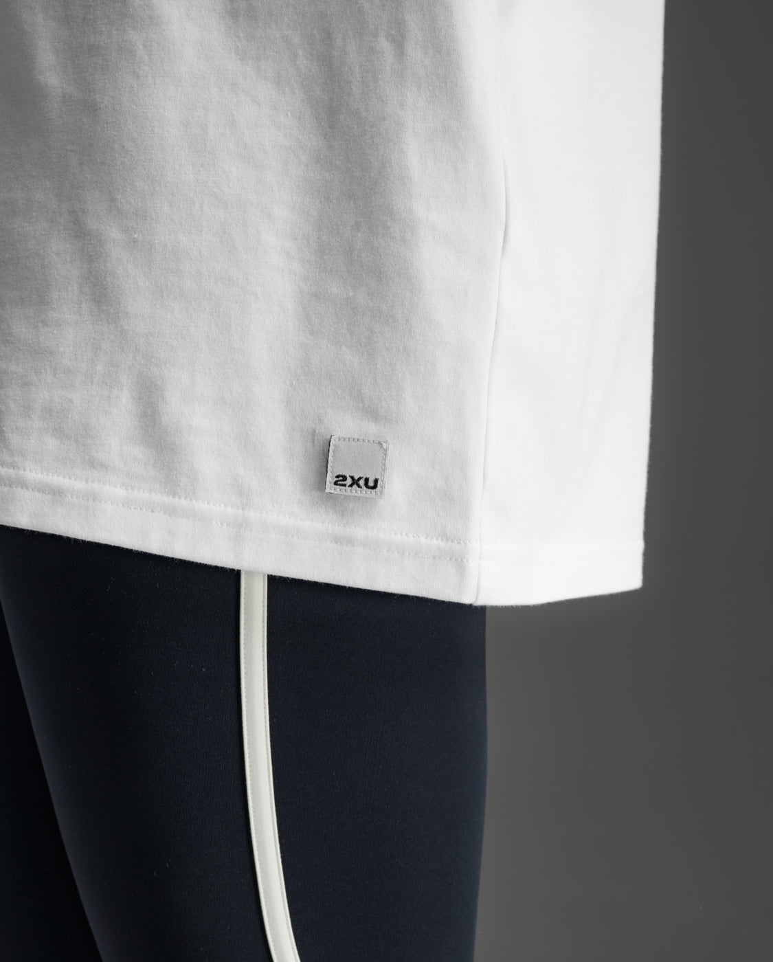 2xu-ez-oversized-organic-cotton-t-shirt-wei-bio-baumwolle image 8