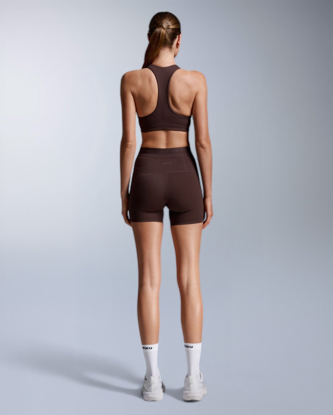2xu-form-stash-4-inch-shorts-damen-bark-kompression image 7