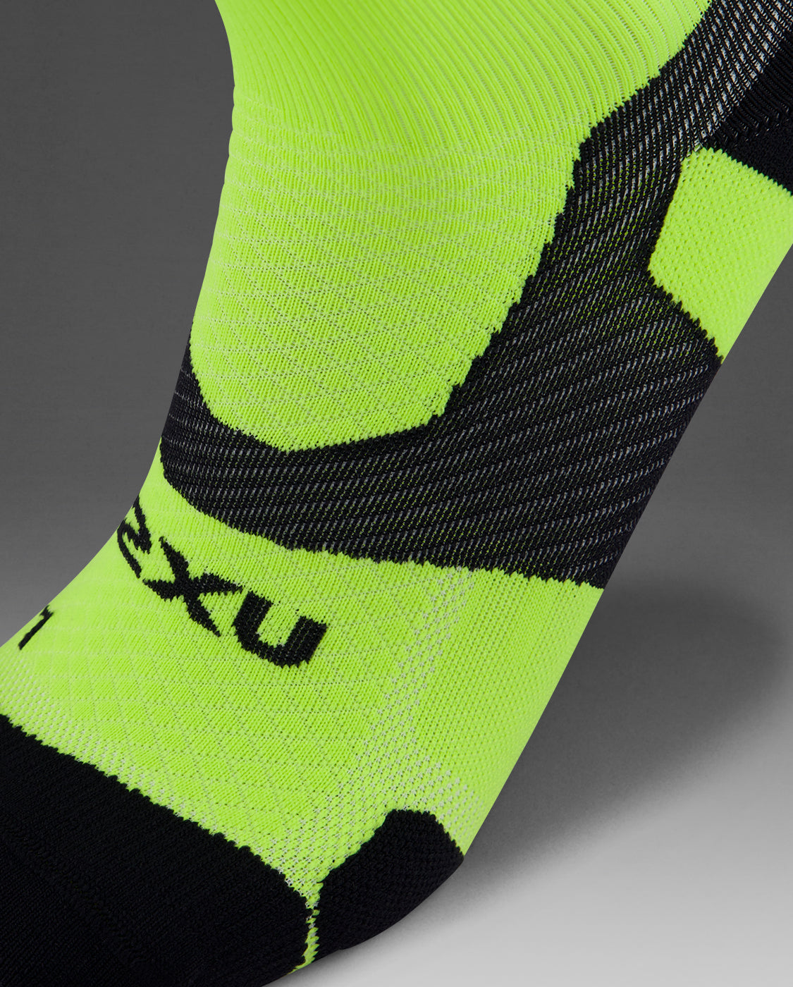 2xu-vectr-light-cushion-crew-laufsocken-volt image 3