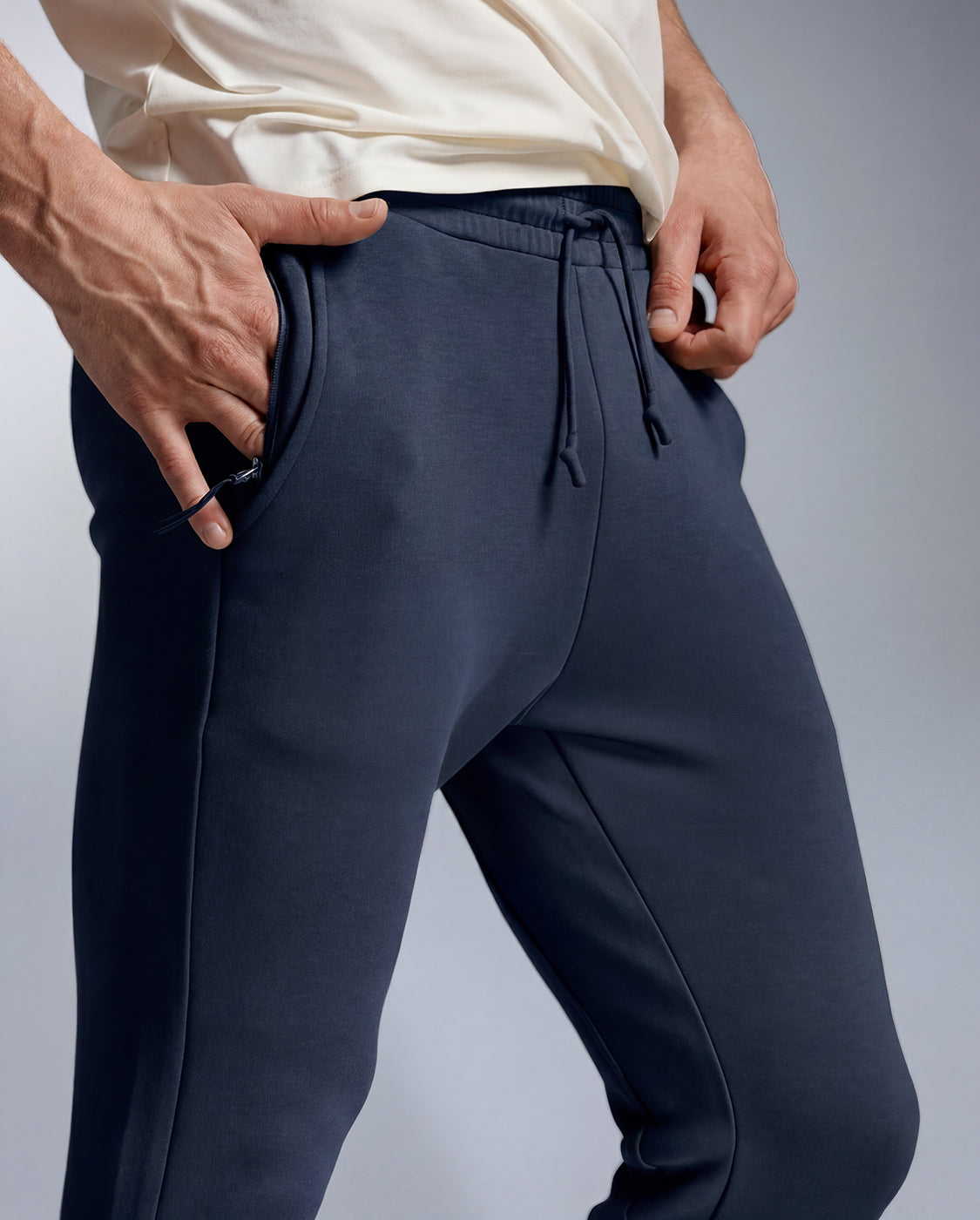 2xu-24-7-commute-smooth-spacer-trainingshose-midnight-herren image 2