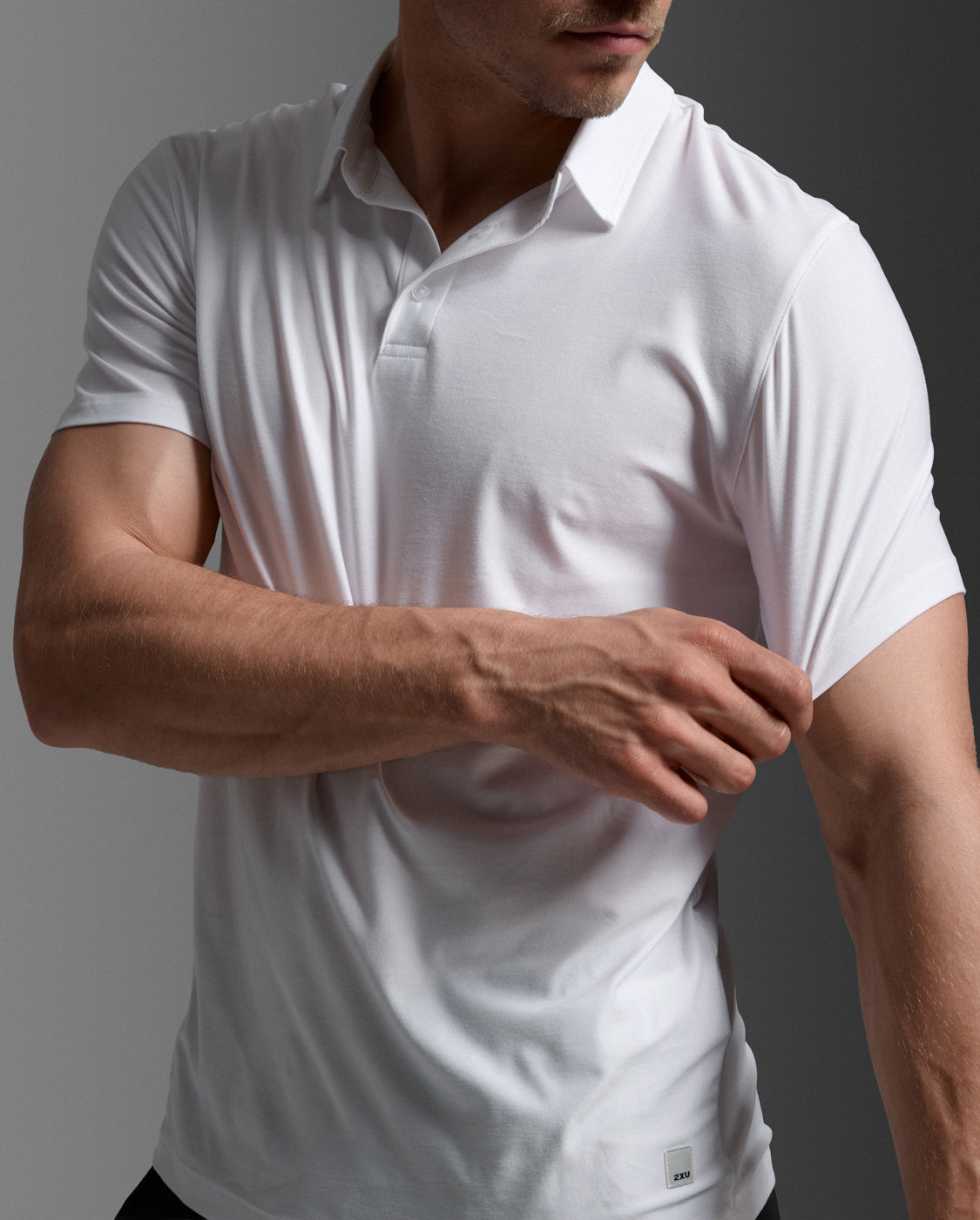 2xu-signature-polo-shirt-white-white image 7