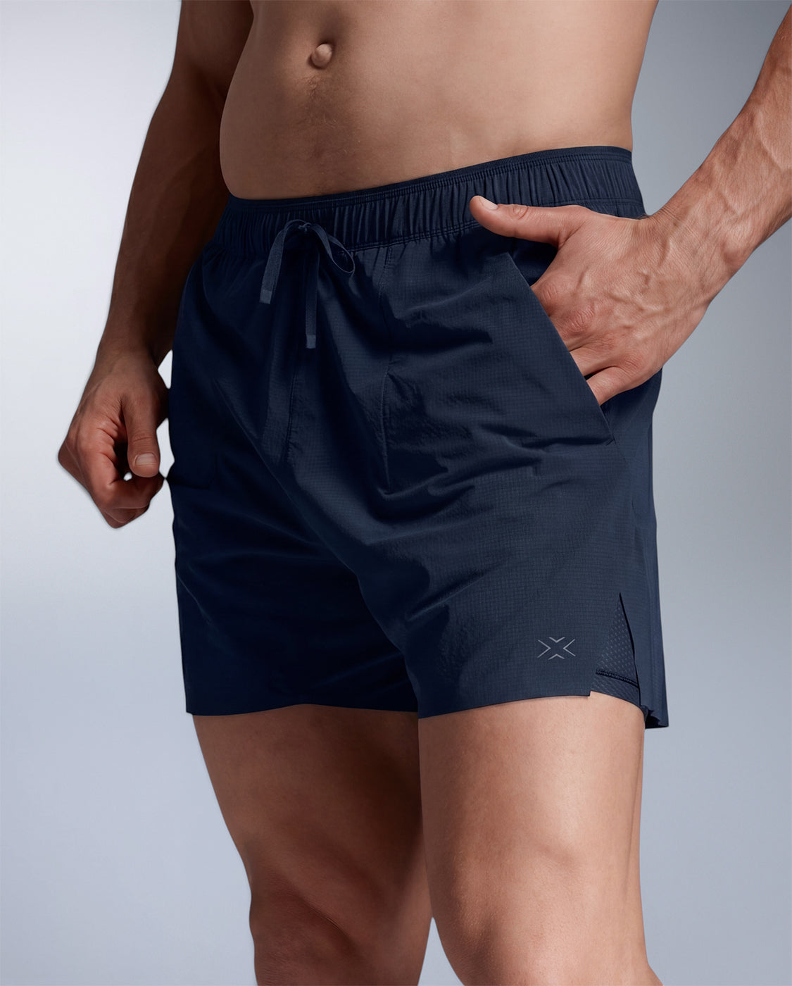 2xu-force-2-in-1-5-inch-shorts-midnight-herren image 2