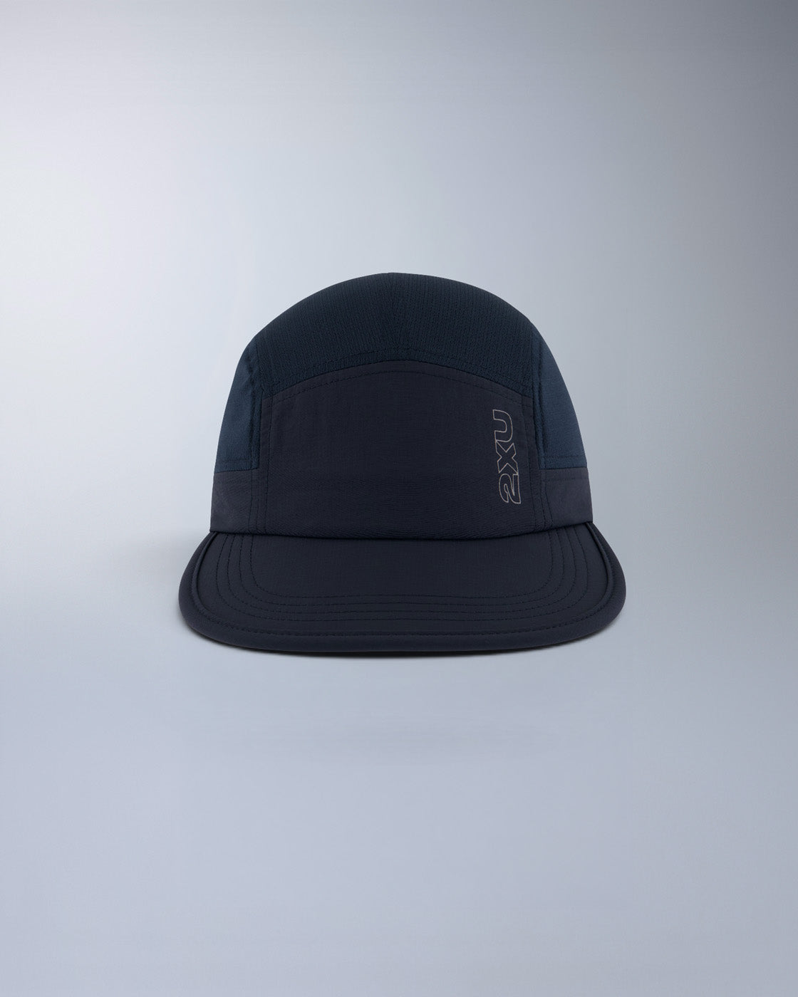 2xu-light-speed-cap-laufcap-midnight-silver-reflective image 2