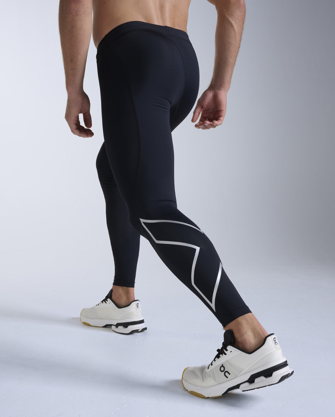 2xu-core-compression-tights-herren-black-silver-lauftights image 7