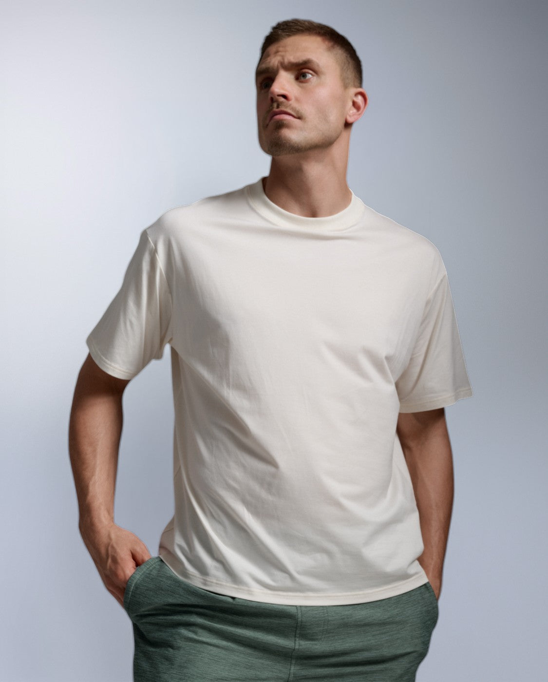 2xu-motion-oversized-tencel-tee-t-shirt-herren-chalk image 4