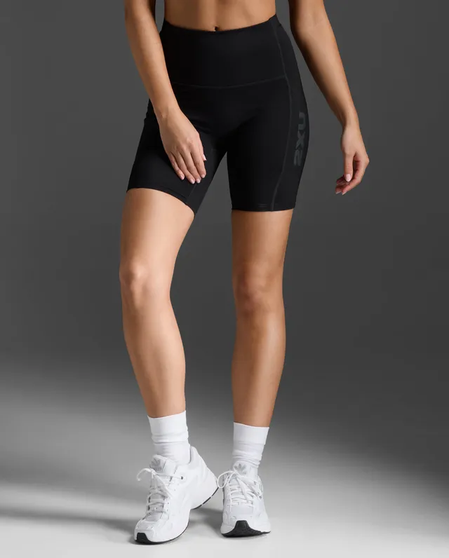 2xu-form-stash-hi-rise-kompressionsshorts-black-taschen-damen image 1