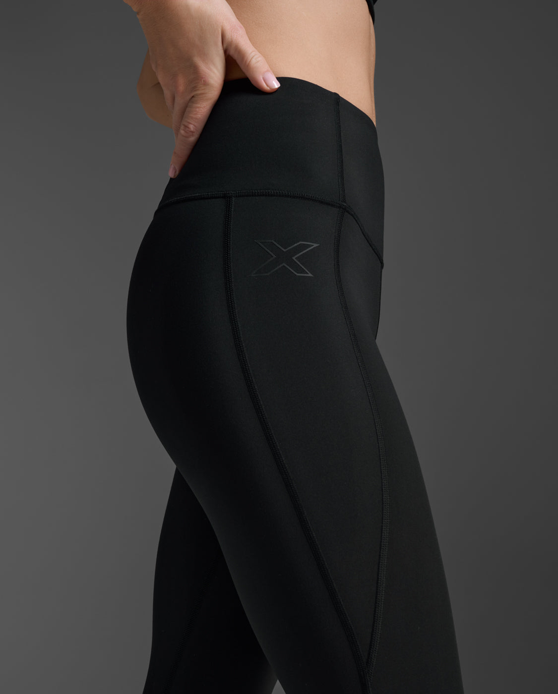 2xu-form-soft-touch-hi-rise-compression-tights-black image 6