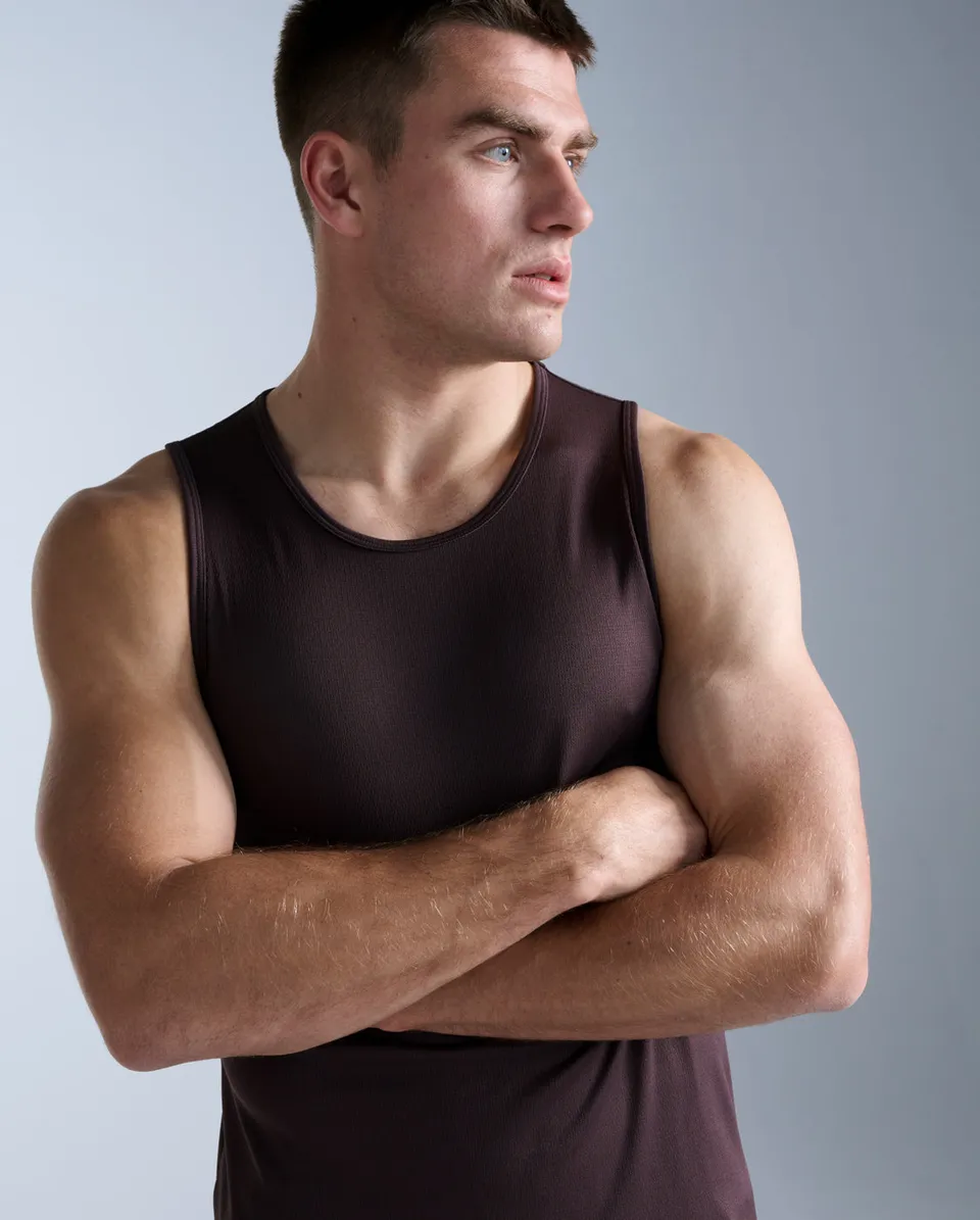 2xu-aero-tank-lauftop-herren-bark image 1